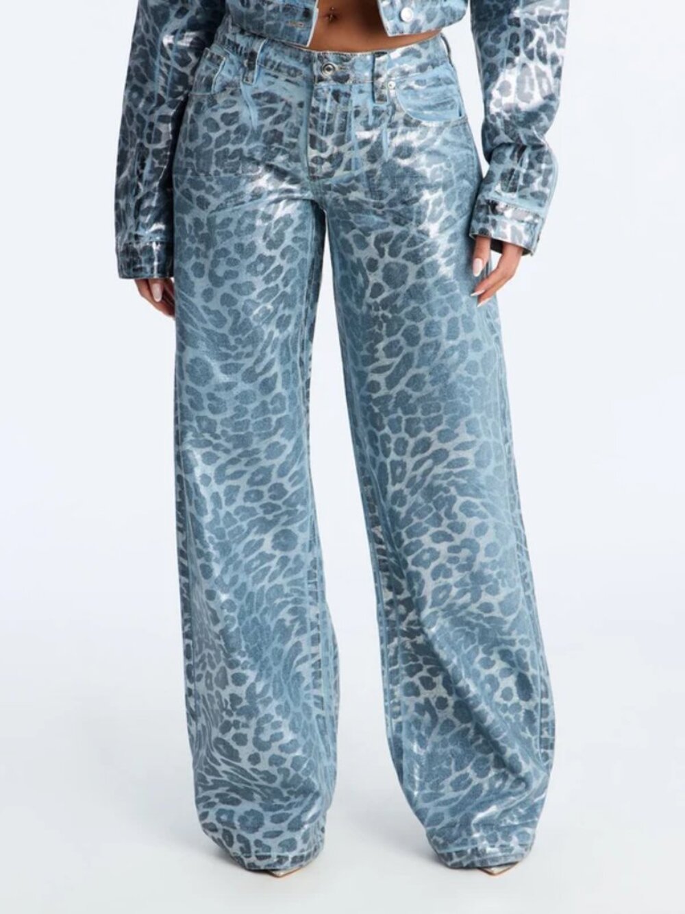NWT Blue Leopard Print Wide Leg Jeans Size 5